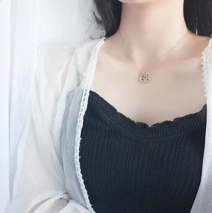 Collar Trébol Love